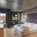 Onyx Luxury Апарт-отель Шарвар