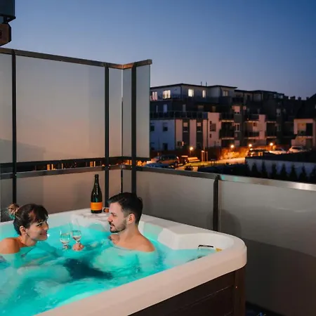 Onyx Luxury Aparthotel