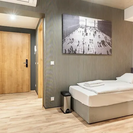 Onyx Luxury Aparthotel 4*