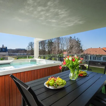 Onyx Luxury Апарт-отель 4*