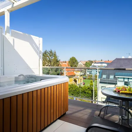 Onyx Luxury Apart Otel Sárvár