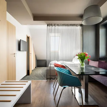 Onyx Luxury Aparthotel