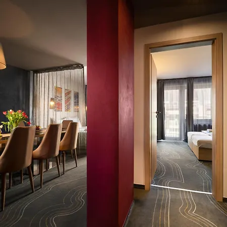 Onyx Luxury Sarvar