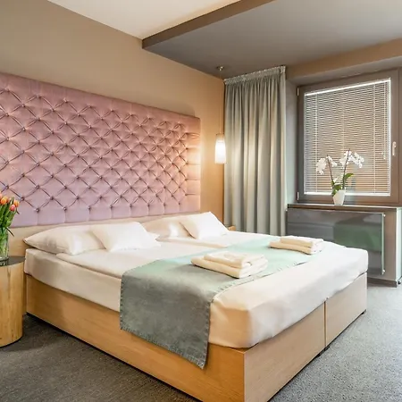 Onyx Luxury Aparthotel