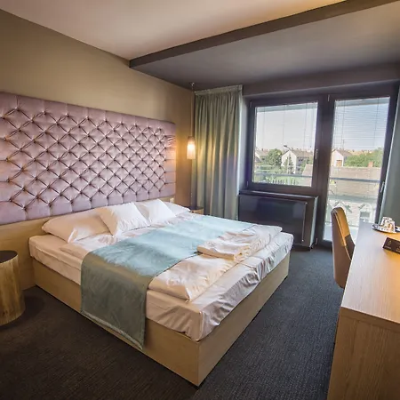 Onyx Luxury Aparthotel 4*