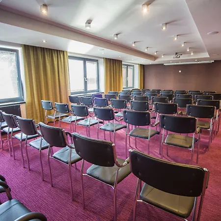 Onyx Luxury Apart Otel Sárvár