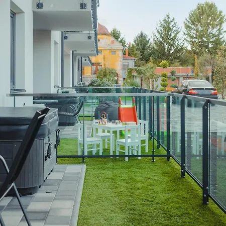 Onyx Luxury Aparthotel 4*