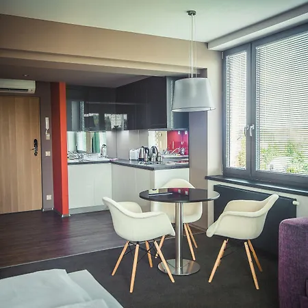 Onyx Luxury