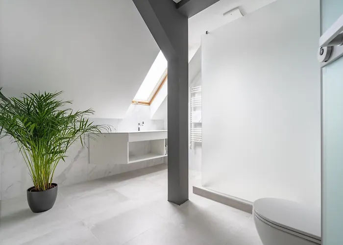 Onyx Luxury